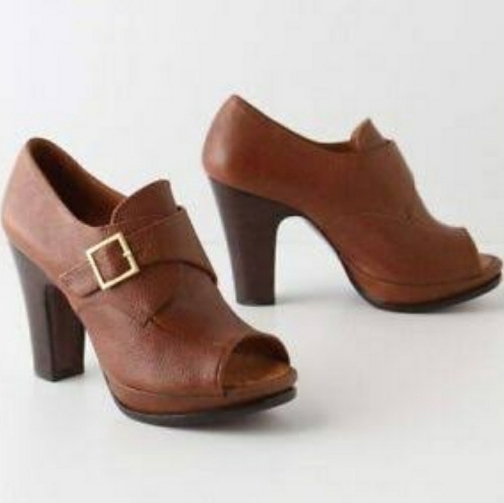 Chie Mihara Brown Leather Heels